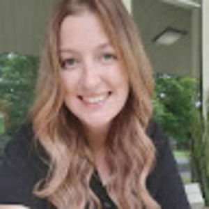 Meet your Posher, Corinne